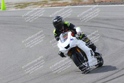 media/Mar-05-2023-TrackXperience (Sun) [[a95d40e56a]]/Group 2/session 2 turn 4/